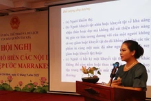 Pham Thi Kim Oanh, subdirectora de la Oficina de Derecho de Autor de Vietnam, pronuncia un discurso en la conferencia en Ciudad Ho Chi Minh el 12 de septiembre. (Fotografía: VNA)