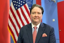 El embajador de Estados Unidos en Vietnam, Marc E. Knapper. (Fotografía: VGP)