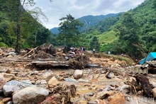 Premier vietnamita insta a superar consecuencias de inundaciones repentinas en Lao Cai