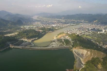 La belleza majestuosa y poética del embalse Hoa Binh