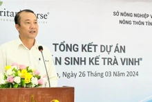 Le Van Dong, subdirector del Servicio de Agricultura y Desarrollo Rural de Tra Vinh, habla en el evento. (Foto: travinh.gov.vn)