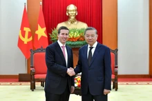 [Foto] Máximo dirigente partidista vietnamita recibe al director ejecutivo del fondo de inversión Warburg Pincus