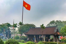 La pagoda de Keo, cuyo nombre es Than Quang Tu, está ubicada en el pueblo de Dung Nhue, comuna de Duy Nhat, distrito de Vu Thu.