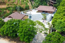 [Foto] Exploran el sitio histórico de la Escuela de Periodismo Huynh Thuc Khang