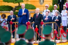 [Foto] Máximo dirigente vietnamita preside ceremonia de bienvenida al presidente de EE.UU.