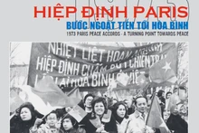 El libro “Acuerdo de París de 1973 - Un punto de inflexión hacia la paz” (Fotografía: VNA)