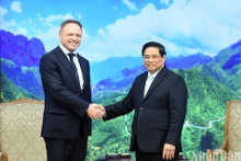 [Foto] Premier vietnamita recibe al ministro de Agricultura, Soberanía Alimentaria y Bosques de Italia
