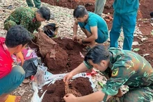 Despliegan trabajo de búsqueda de restos de mártires en Camboya en 2023-2024 (Foto: VNA)