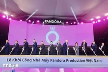 En la ceremonia de inicio de la construcción de la instalación de Pandora en Binh Duong (Foto: VNA)