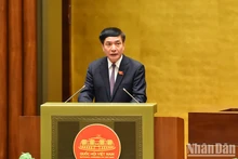 El secretario general de la Asamblea Nacional (AN) del Parlamento y jefe de la Oficina Parlamentaria, Bui Van Cuong.