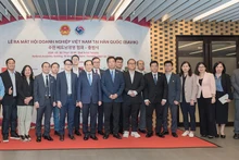 El ministro de Relaciones Exteriores de Vietnam, Bui Thanh Son, asiste a la inauguración de la Asociación Empresarial de Vietnam en Corea del Sur. (Foto: Ministerio de Relaciones Exteriores de Vietnam)
