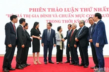 [Foto] Seminario sobre valores nacionales, culturales, familiares y estándares de gente vietnamita