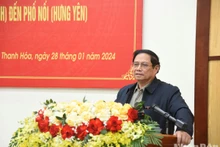 El primer ministro Pham Minh Chinh habla en el evento.