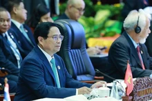 El primer ministro de Vietnam, Pham Minh Chinh, habla en la XXVII Cumbre Asean-China. (Foto: VNA)