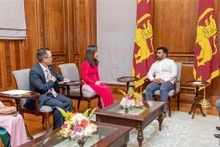 El presidente de Sri Lanka, Anura Kumara Dissanayake, recibe a la embajadora de Hanói en Colombo, Trinh Thi Tam. (Foto: VNA)
