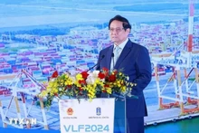 El primer ministro Pham Minh Chinh se interviene en el Foro de Logística de Vietnam 2024 (Foto: VNA)