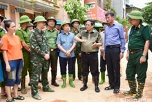 El primer ministro vietnamita, Pham Minh Chinh, en Yen Bai.