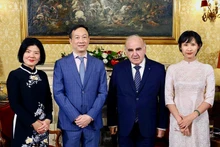 El presidente de Malta, George Vella, recibe al embajador vietnamita en Italia concurrente en Malta, Duong Hai Huong (Foto: VNA)