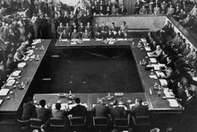 Escena de la Conferencia de Ginebra de 1954.