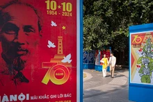 Hanói decorada en saludo al 70 aniversario del Día de la Liberación. (Foto: Son Tung)