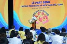 [Foto] Premier vietnamita lanza el programa del registro de donantes de tejidos y órganos