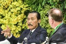 El ministro coordinador de Inversiones de Indonesia, Luhut Binsar Pandjaitan, en el evento. (Foto: en.antaranews.com)