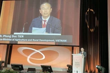 El viceministro vietnamita de Agricultura y Desarrollo Rural Phung Duc Tien interviene en la cita (Foto: VNA)