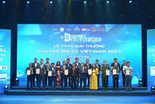 En el evento (Foto: baochinhphu.vn)