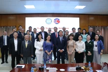 Delegados en el evento (Foto: thoidai.com.vn)