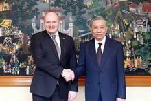 To Lam, ministro de Seguridad Pública de Vietnam, y el ministro de Situaciones de Emergencia de Rusia, Kurenkov Aleksandr Vyacheslavovich. (Foto: VNA)
