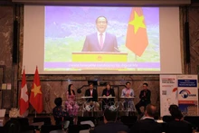 El Foro Económico Vietnam-Suiza (SVEF) se efectuó tanto in situ como en formato virtual (Foto: VNA)
