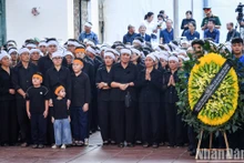 [Foto] Honras fúnebres al secretario general del PCV Nguyen Phu Trong en pueblo natal