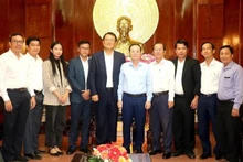 Representantes de Can Tho y SK Energy de Corea del Sur (Foto:VNA)