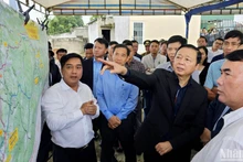 [Foto] Vicepremier vietnamita realiza inspección construcción de autopista en Lam Dong