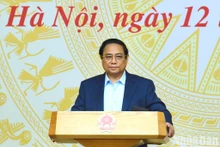 El primer ministro de Vietnam, Pham Minh Chinh, preside la octava reunión del Consejo Central de Emulación y Recompensa. (Foto: Nhan Dan)