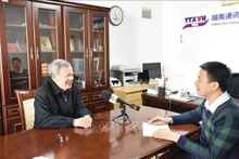 Ling Dequan, investigador chino sobre los asuntos de Vietnam, en la entrevista. (Foto: VNA)