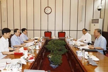 El secretario general del PCV y presidente, To Lam, preside la reunión. (Foto: Nhan Dan)