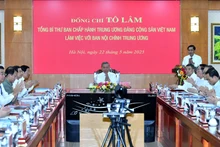 [Foto] Líder partidista vietnamita preside reunión con Comisión de Asuntos Internos del PCV