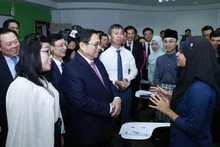 El primer ministro de Vietnam, Pham Minh Chinh, visita la Universidad de Brunei Darussalam(Foto: VNA)