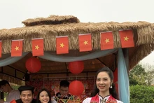 Artistas vietnamitas en el evento (Foto: thethaovanhoa.vn)