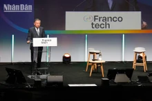 [Foto] Actividades del máximo dirigente vietnamita en FrancoTech