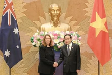 El presidente de la Asamblea Nacional de Vietnam, Tran Thanh Man, y la presidenta del Senado de Australia, Sue Lines. (Foto: VNA)