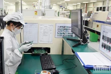La importación de autopartes en Vietnam representa más del 70 por ciento del total (Foto: Nhan Dan)