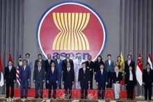 El presidente vietnamita Nguyen Xuan Phuc y otros altos funcionarios de la Asean (Fotografía: VNA)