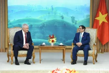 El primer ministro vietnamita, Pham Minh Chinh y el ministro ruso de Asuntos Internos, general Kolokoltsev Vladimir Alexandrovich (Foto:VNA)