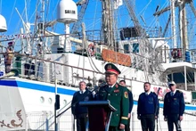 El teniente general Hoang Xuan Chien, viceministro de Defensa de Vietnam, habla en el evento. (Foto: Nhan Dan)