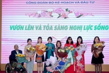 Discapacitados apoyados por el Ministerio de Planificación de Inversión (Foto: Ministerio de Planificación de Inversión de Vietnam)