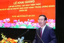 El miembro del Buró Político y permanente de la Secretaría del Comité Central del PCV, Vo Van Thuong, en el acto inaugural (Fotografía: dangcongsan.vn)