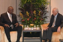 El ministro de Defensa de Singapur, Ng Eng Hen, (D) y su homólogo estadounidense, Lloyd Austin (Foto: Ministerio de Defensa de Singapur)