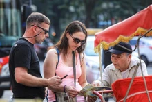 Turistas extranjeros en Vietnam (Fuente:VNA)